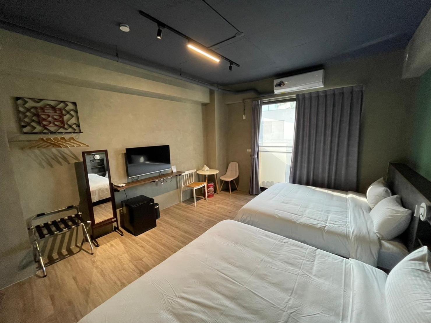 Long Lang Homestay Tainan Zewnętrze zdjęcie