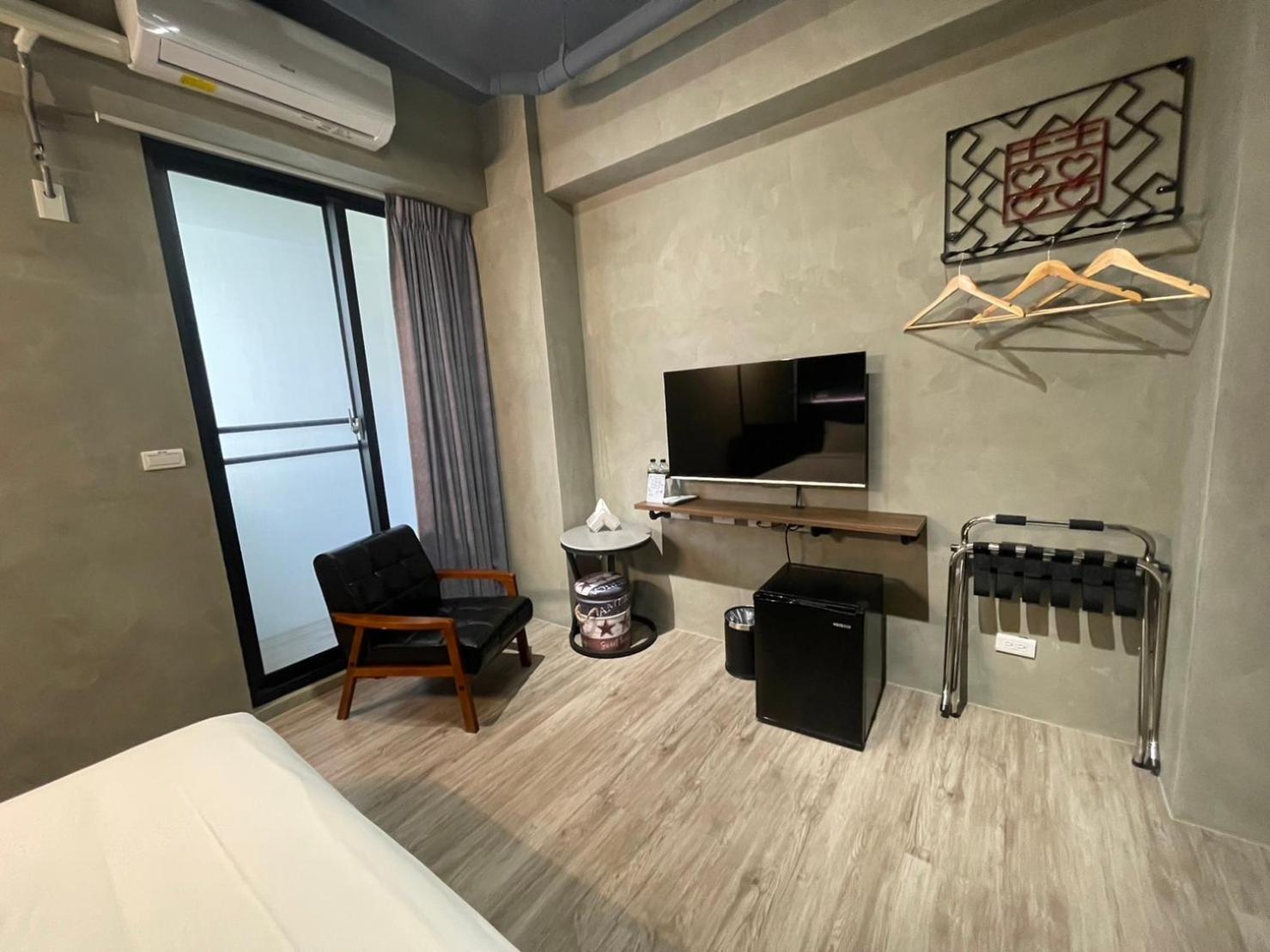 Long Lang Homestay Tainan Zewnętrze zdjęcie